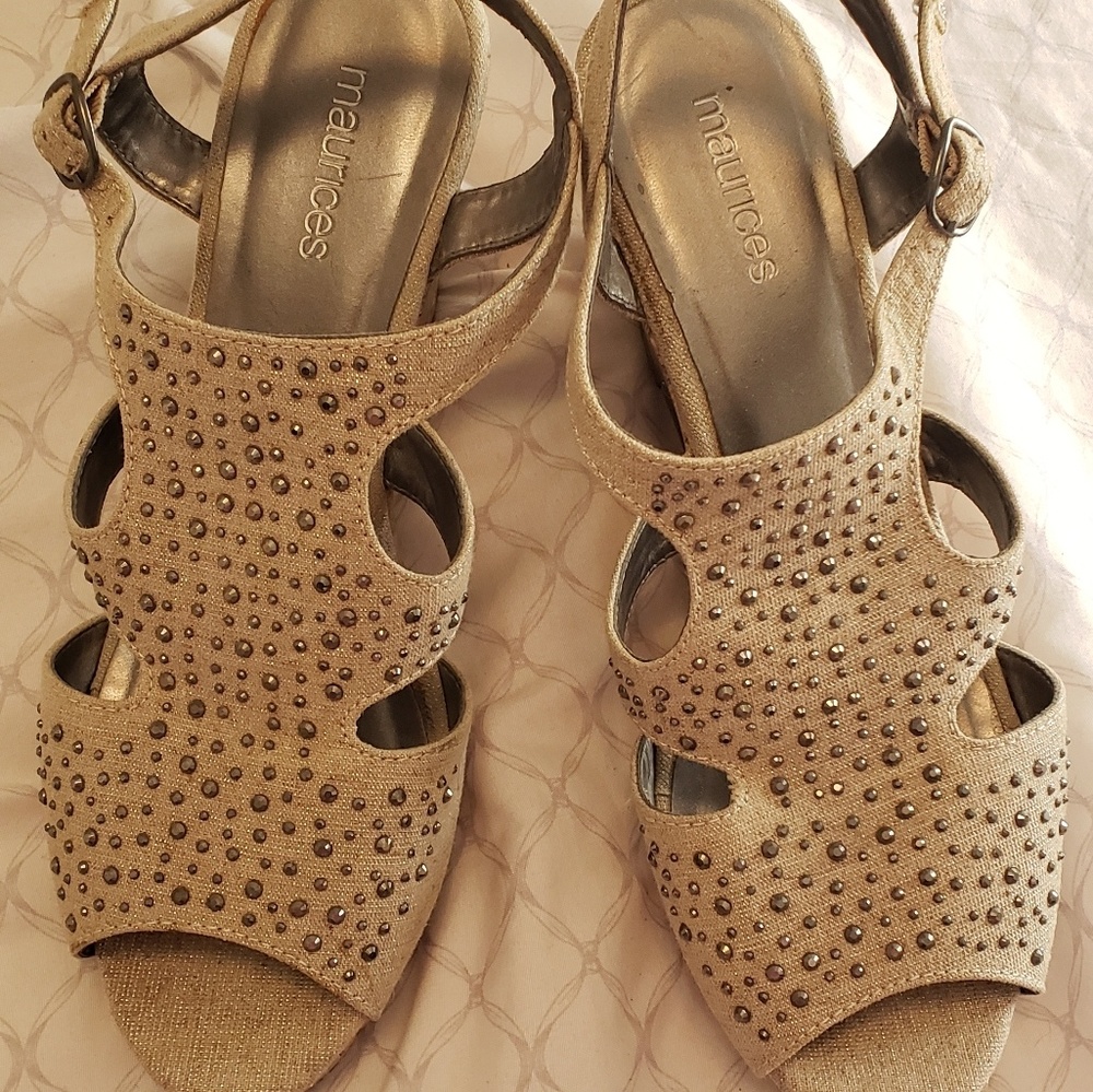 Wedge heels
